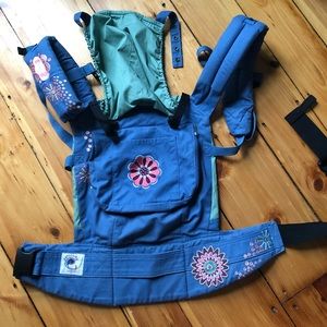 Organic ergo carrier